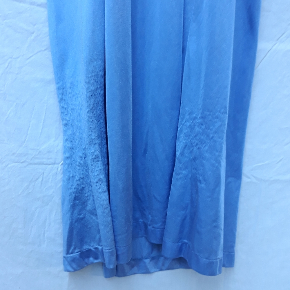 Vintage Gilead nightgown - Picture 3 of 9